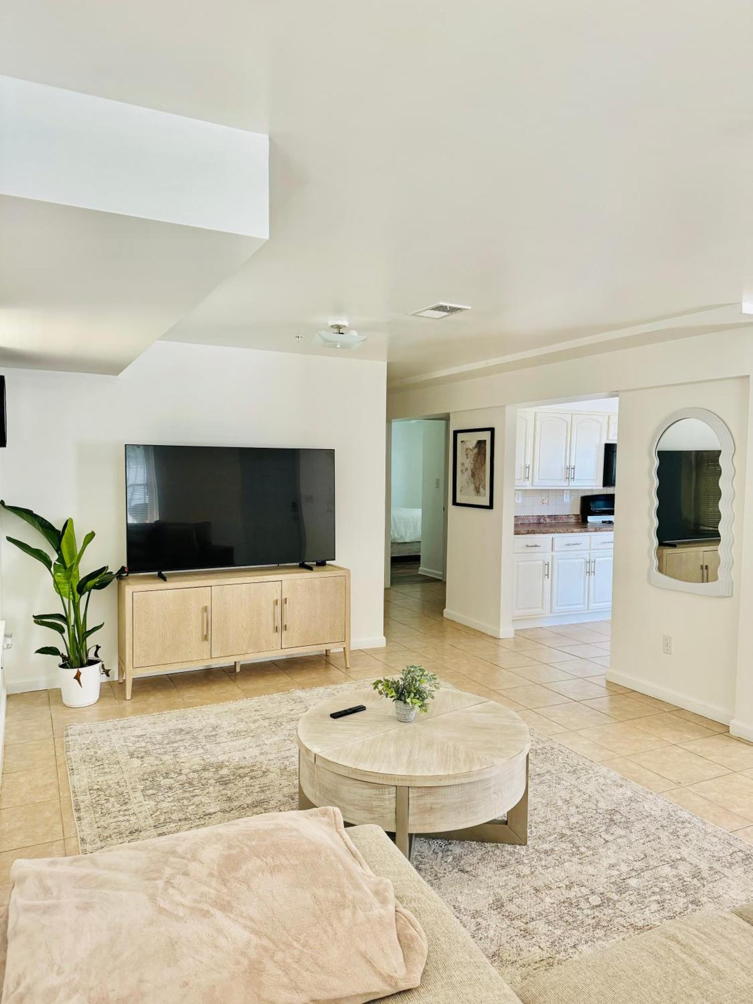 Cozy Evergreen Apartment By Newark Airport エクステリア 写真